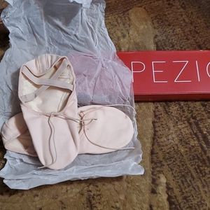 Capezio Juliet II ballet slippers
